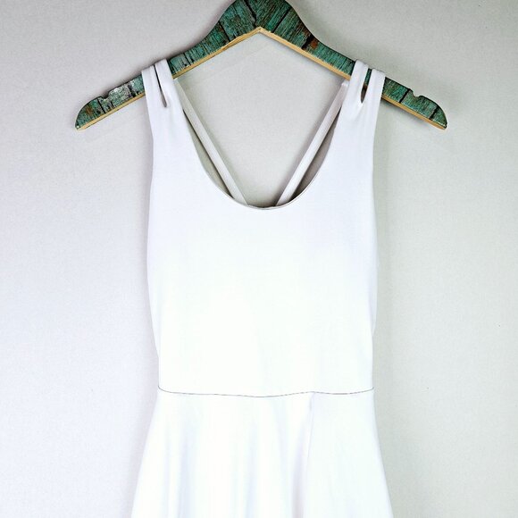 Fabletics Boost Performance Dress, Tennis Dress, Built in Shorts, Size Small - Picture 5 of 12